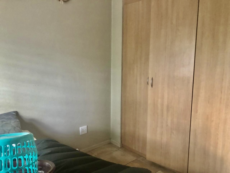 1 Bedroom Property for Sale in Sunninghill Gauteng