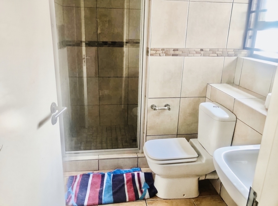 1 Bedroom Property for Sale in Sunninghill Gauteng