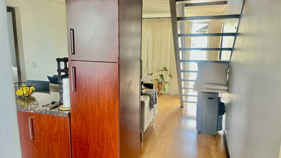 1 Bedroom Property for Sale in Sunninghill Gauteng