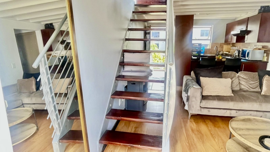 1 Bedroom Property for Sale in Sunninghill Gauteng