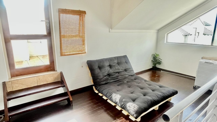 1 Bedroom Property for Sale in Sunninghill Gauteng