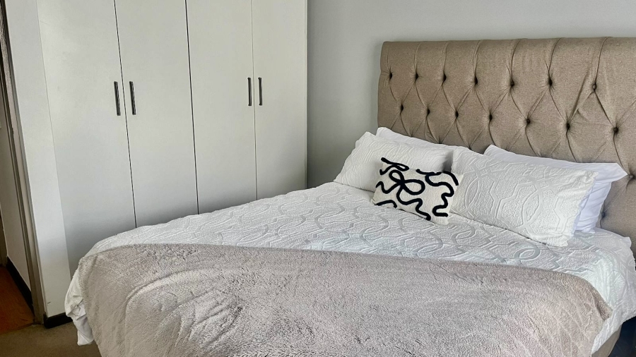 1 Bedroom Property for Sale in Sunninghill Gauteng