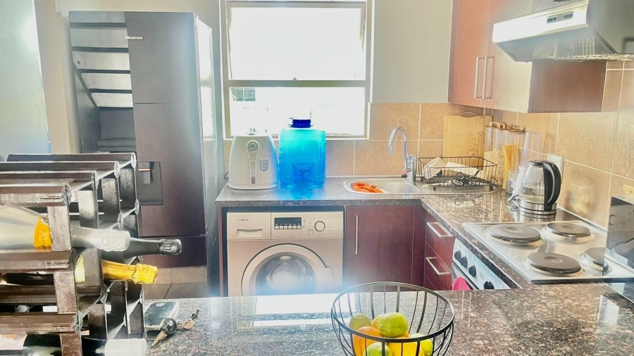 1 Bedroom Property for Sale in Sunninghill Gauteng