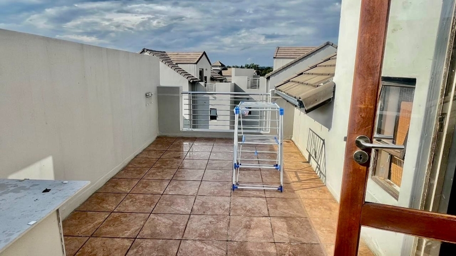 1 Bedroom Property for Sale in Sunninghill Gauteng