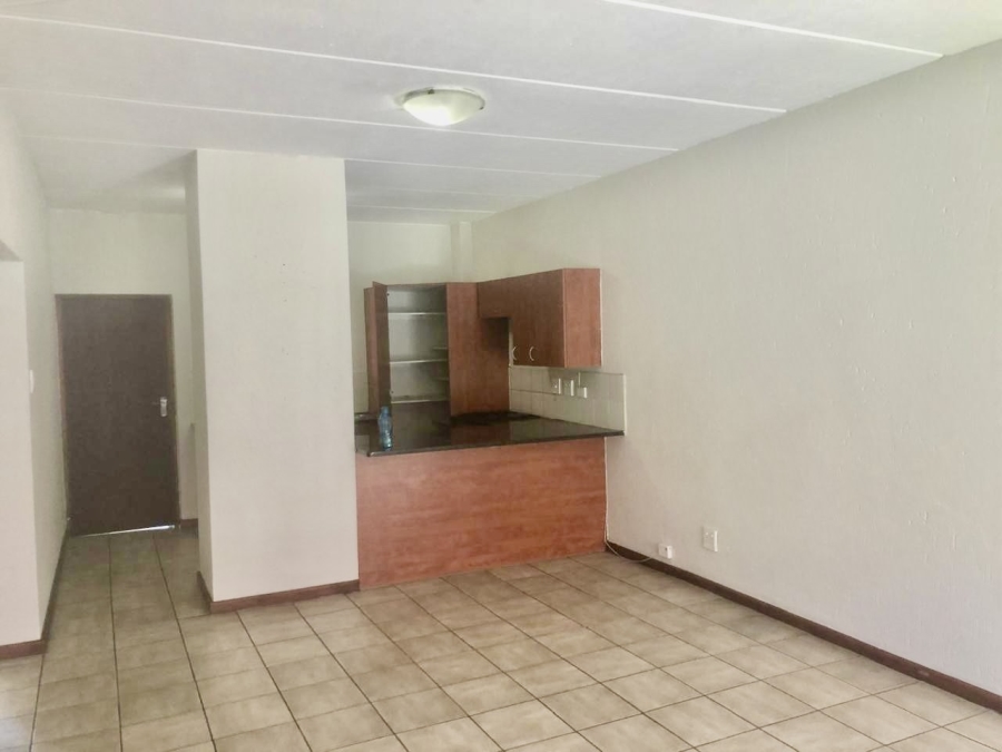 To Let 2 Bedroom Property for Rent in Buccleuch Gauteng