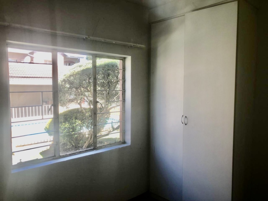 To Let 2 Bedroom Property for Rent in Buccleuch Gauteng