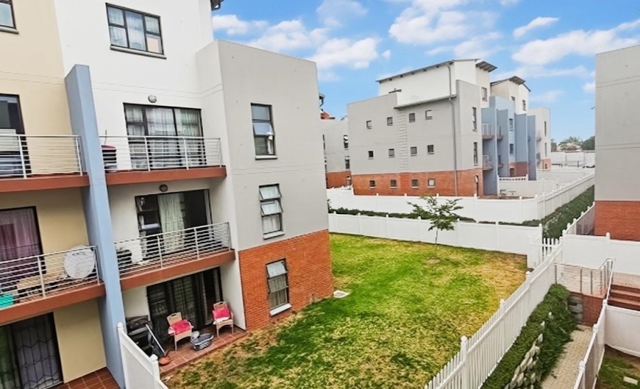 3 Bedroom Property for Sale in Barbeque Downs Gauteng