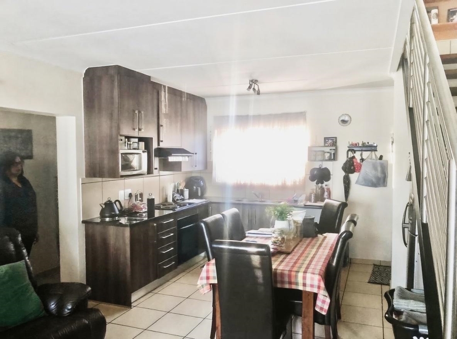 3 Bedroom Property for Sale in Barbeque Downs Gauteng