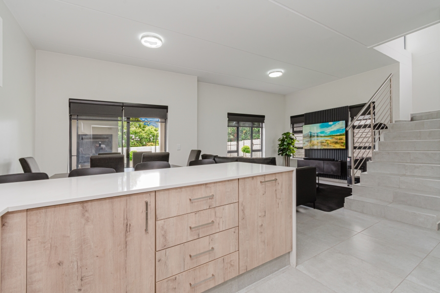 To Let 3 Bedroom Property for Rent in Fourways Gauteng