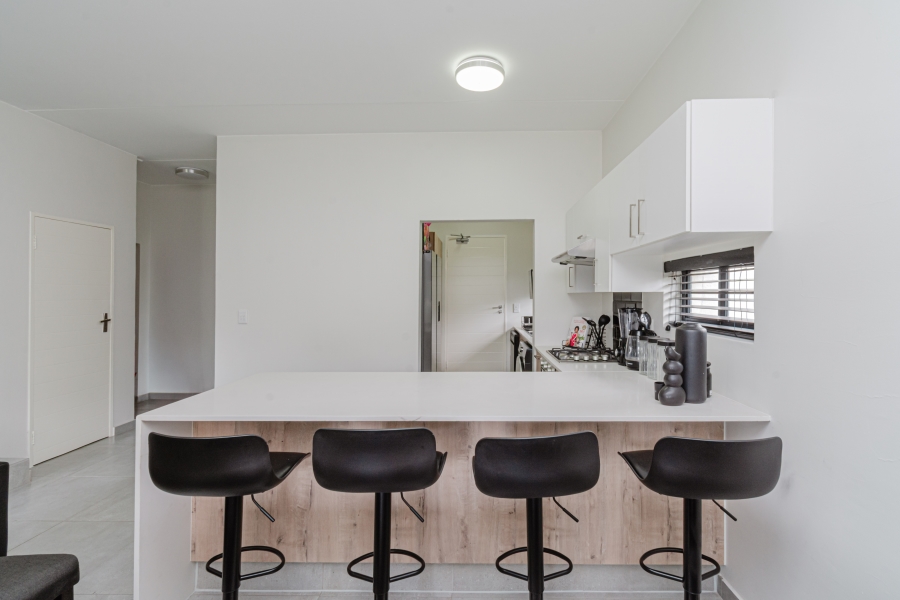 To Let 3 Bedroom Property for Rent in Fourways Gauteng