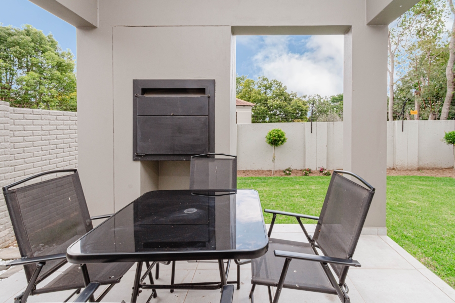 To Let 3 Bedroom Property for Rent in Fourways Gauteng