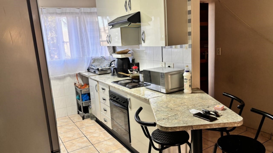 2 Bedroom Property for Sale in Ridgeway Gauteng