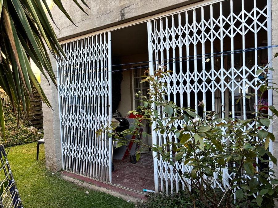 2 Bedroom Property for Sale in Ridgeway Gauteng