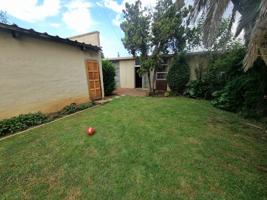 To Let 3 Bedroom Property for Rent in Pimville Zone 5 Gauteng