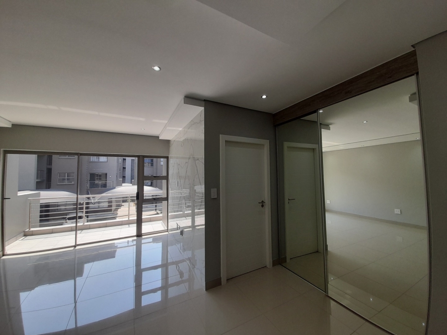 To Let 2 Bedroom Property for Rent in Broadacres Gauteng