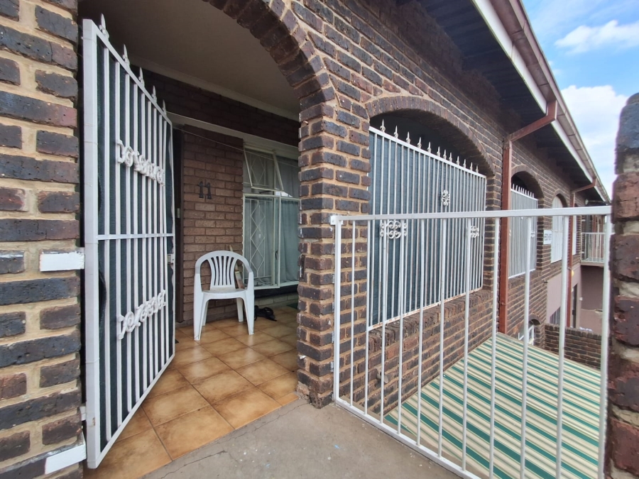 2 Bedroom Property for Sale in Meyerton Central Gauteng