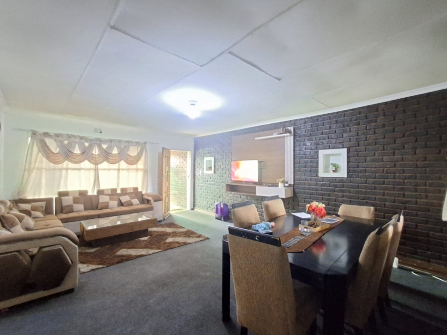 2 Bedroom Property for Sale in Meyerton Central Gauteng