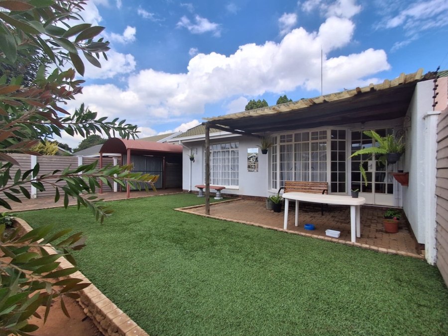 3 Bedroom Property for Sale in Duncanville Gauteng