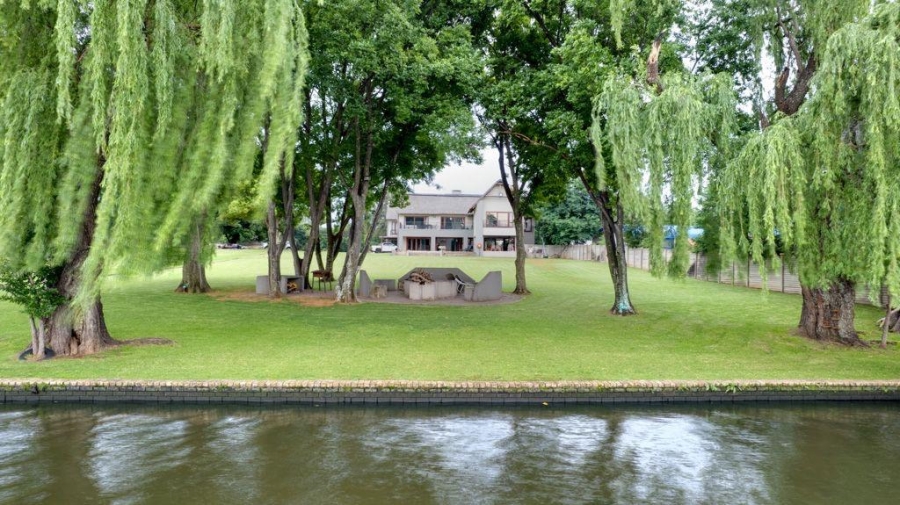 5 Bedroom Property for Sale in Kaalplaats West Gauteng