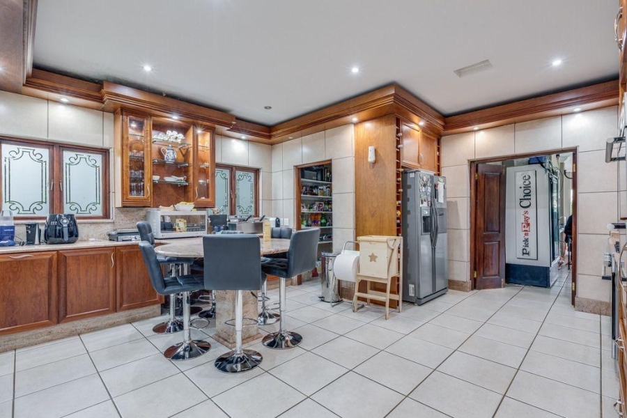 5 Bedroom Property for Sale in Kaalplaats West Gauteng