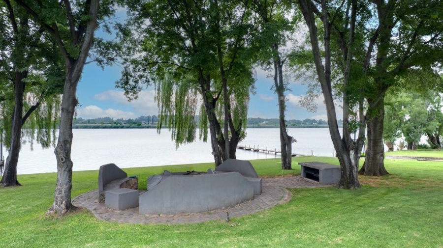 5 Bedroom Property for Sale in Kaalplaats West Gauteng