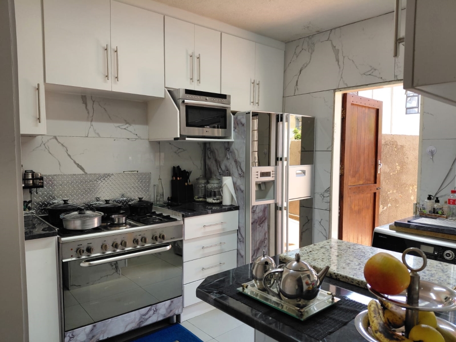 3 Bedroom Property for Sale in Rynsoord Gauteng