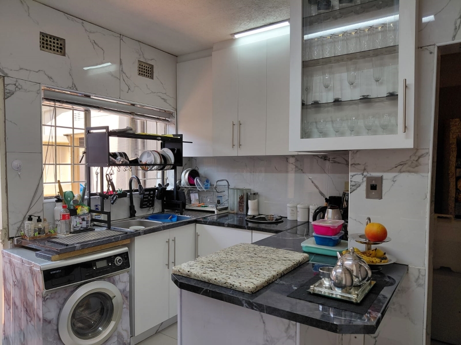 3 Bedroom Property for Sale in Rynsoord Gauteng