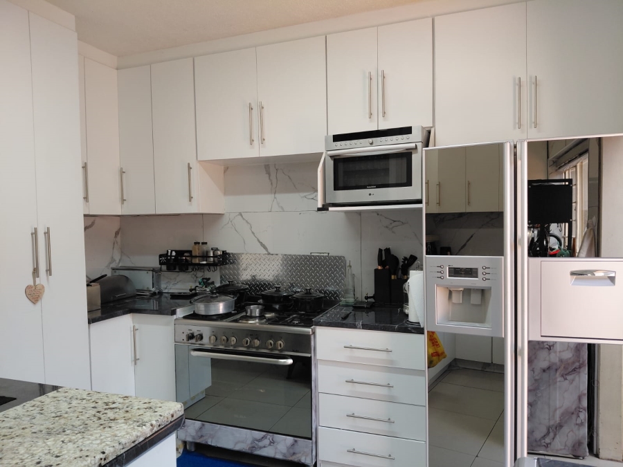 3 Bedroom Property for Sale in Rynsoord Gauteng