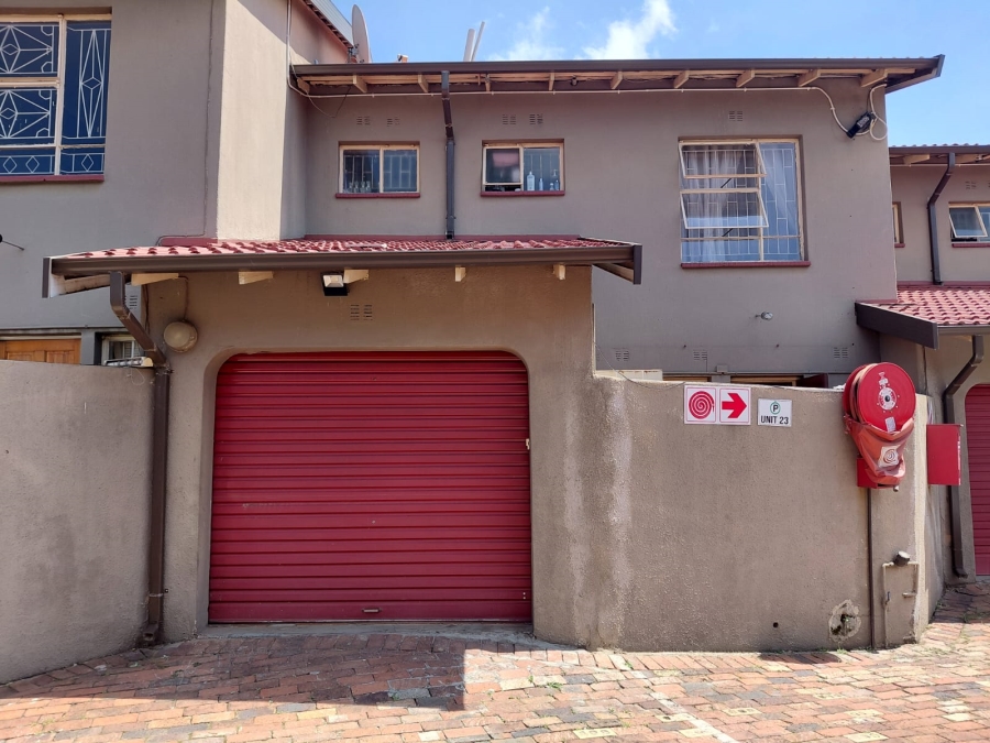 3 Bedroom Property for Sale in Rynsoord Gauteng