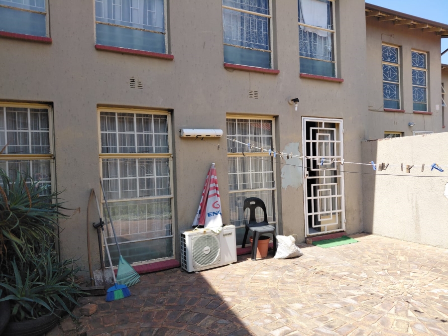 3 Bedroom Property for Sale in Rynsoord Gauteng