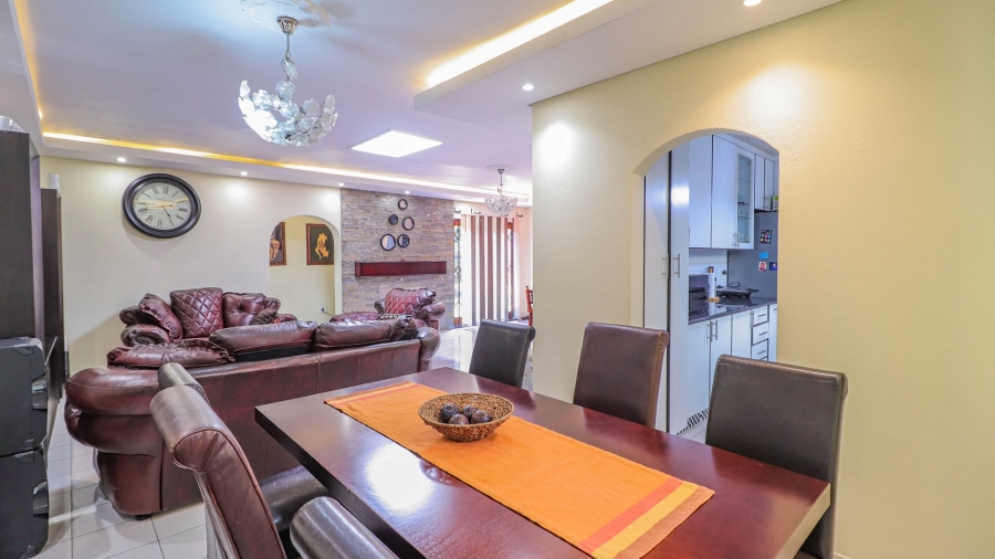 4 Bedroom Property for Sale in Savoy Estate Gauteng