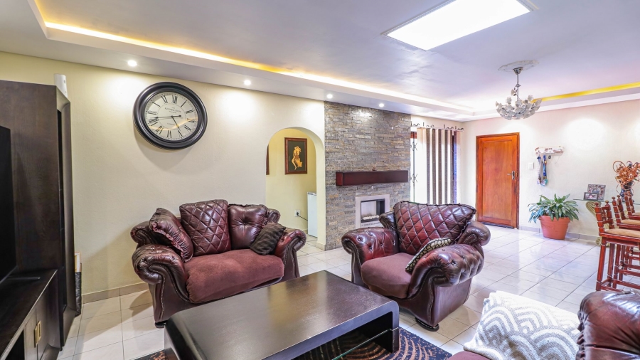 4 Bedroom Property for Sale in Savoy Estate Gauteng