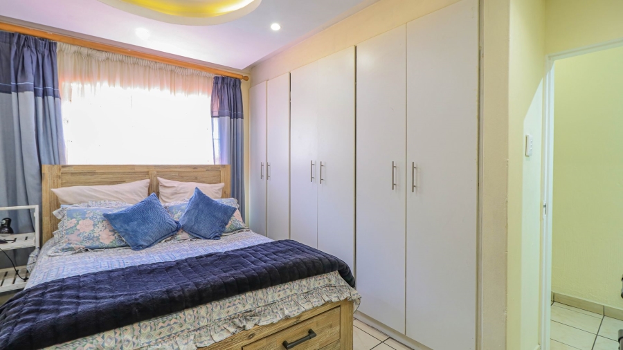 4 Bedroom Property for Sale in Savoy Estate Gauteng