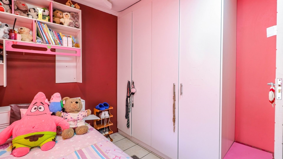 4 Bedroom Property for Sale in Savoy Estate Gauteng