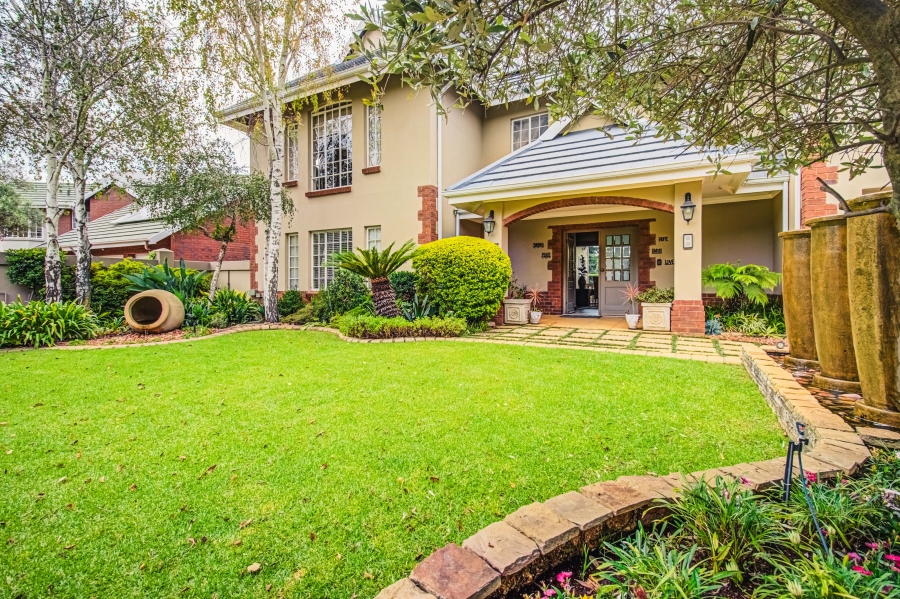 6 Bedroom Property for Sale in Rynfield Gauteng