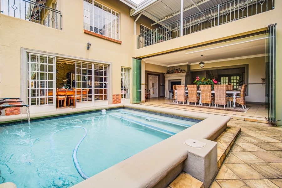 6 Bedroom Property for Sale in Rynfield Gauteng