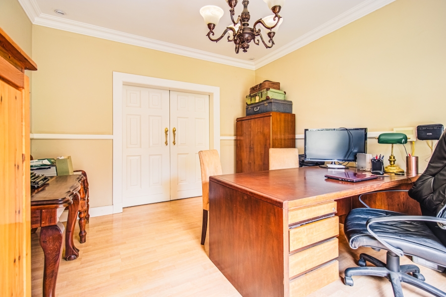 6 Bedroom Property for Sale in Rynfield Gauteng