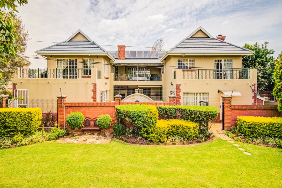 6 Bedroom Property for Sale in Rynfield Gauteng