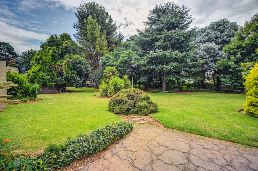 5 Bedroom Property for Sale in Rynfield Gauteng