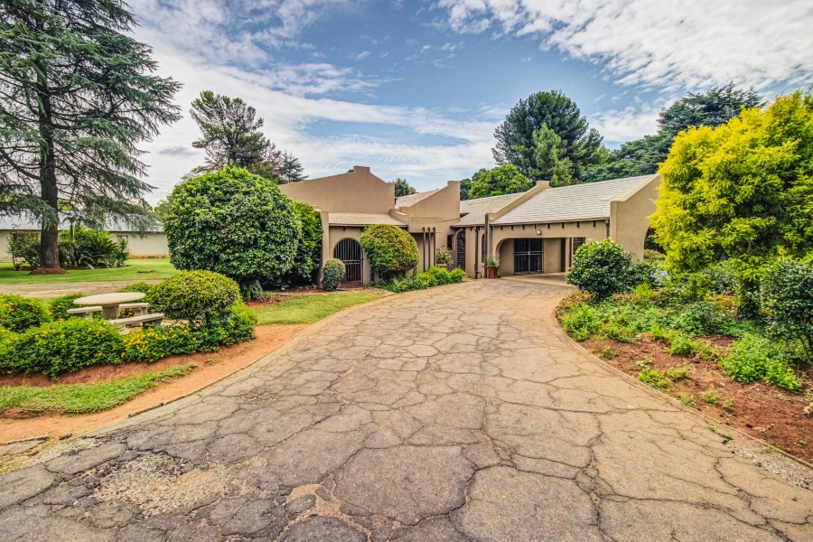 5 Bedroom Property for Sale in Rynfield Gauteng