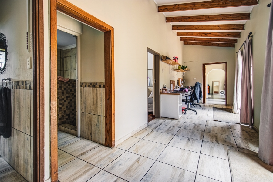 5 Bedroom Property for Sale in Rynfield Gauteng