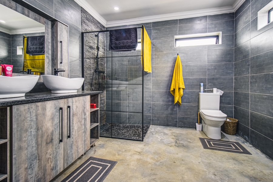 5 Bedroom Property for Sale in Rynfield Gauteng