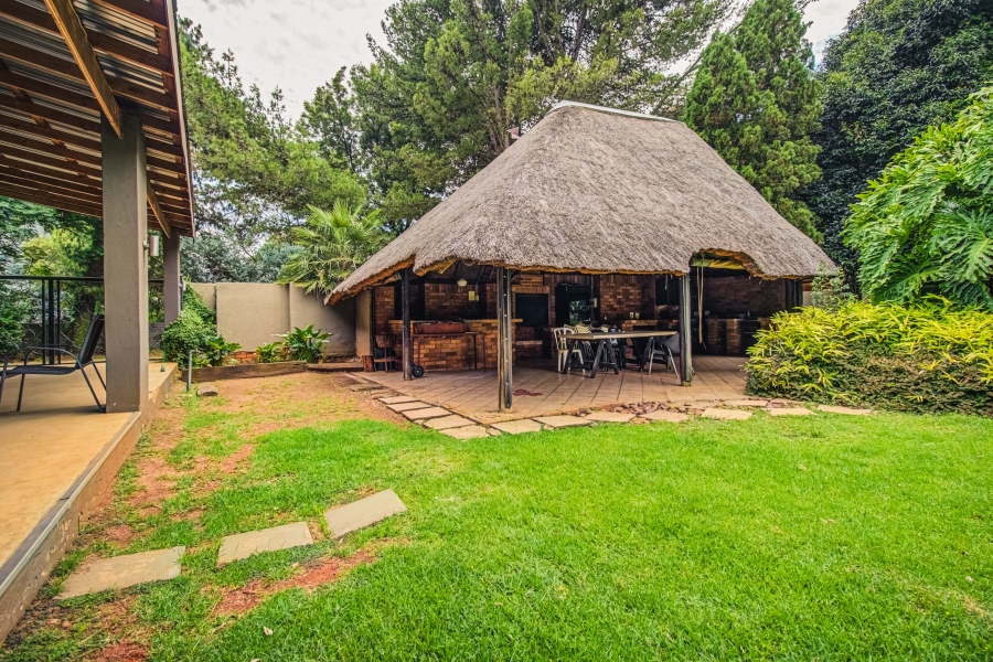 5 Bedroom Property for Sale in Rynfield Gauteng