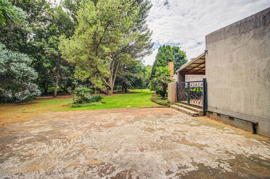 5 Bedroom Property for Sale in Rynfield Gauteng