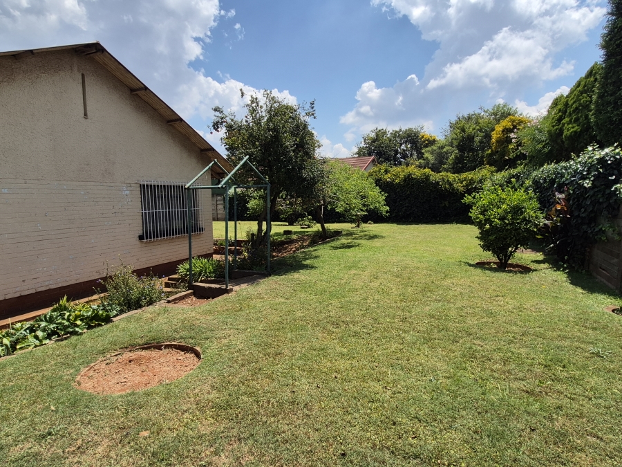 3 Bedroom Property for Sale in Primrose Hill Gauteng