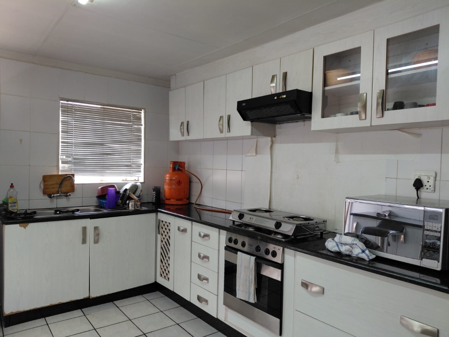 4 Bedroom Property for Sale in Dalpark Gauteng