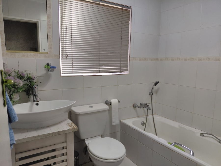 4 Bedroom Property for Sale in Dalpark Gauteng