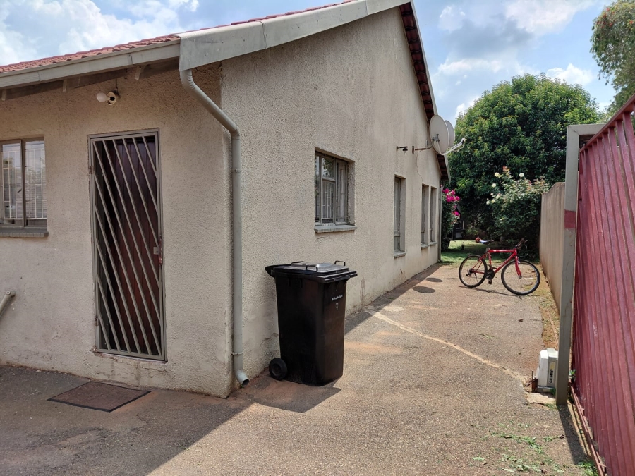 4 Bedroom Property for Sale in Dalpark Gauteng