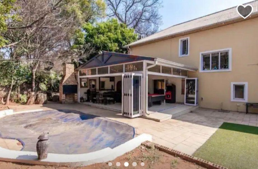 4 Bedroom Property for Sale in Forest Town Gauteng