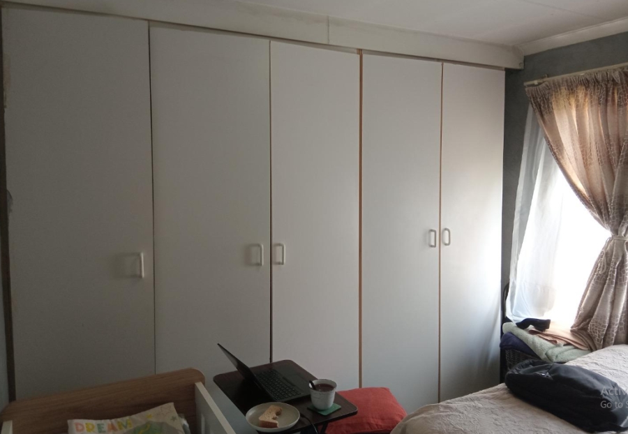 2 Bedroom Property for Sale in Albemarle Gauteng